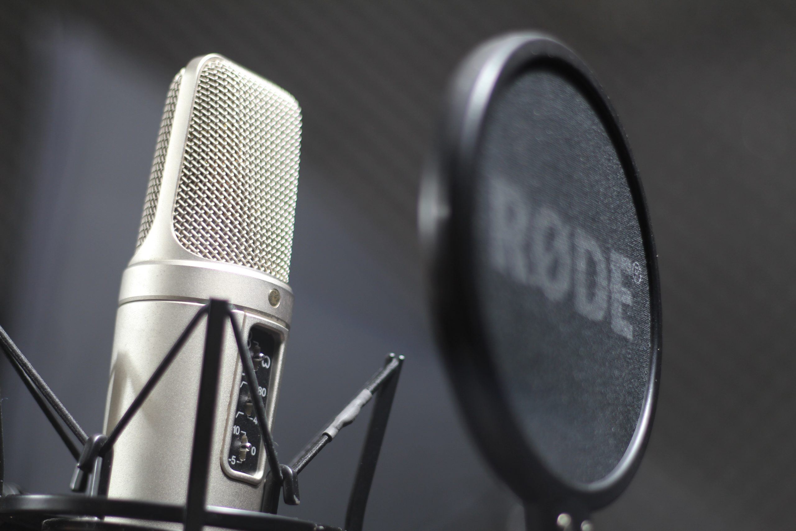 Revolutionizing Conversations: Meta Unveils Voicebox, a Breakthrough in AI